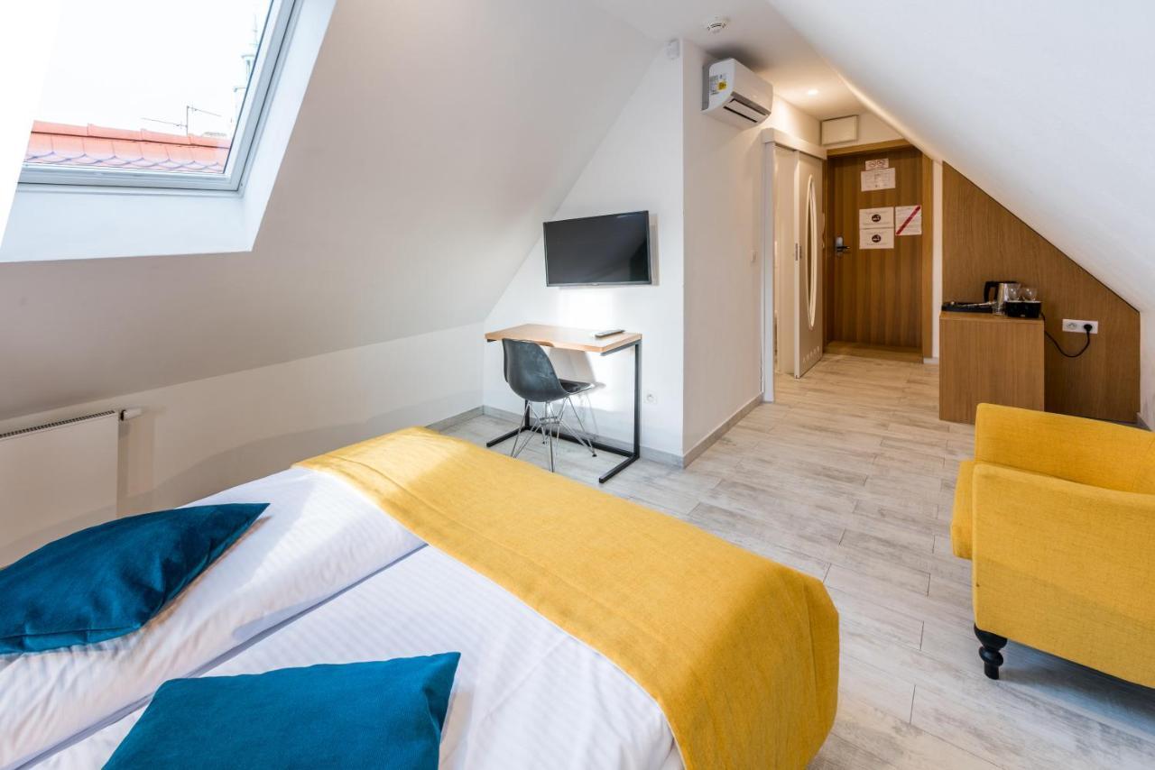 Tcz Wozna Aparthotel Poznań Exteriör bild