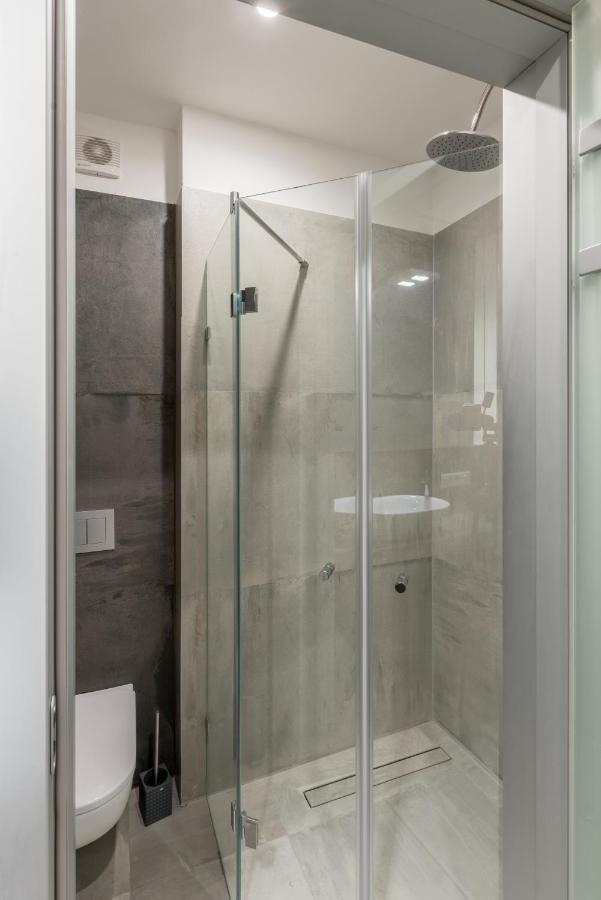 Tcz Wozna Aparthotel Poznań Exteriör bild